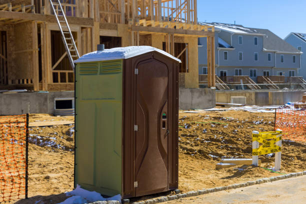 Portable Toilet Options We Offer in Hardin, MT